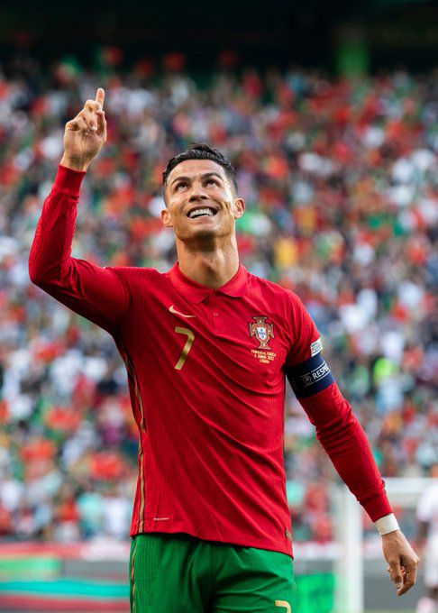免费精品美女久久久久久久久久
