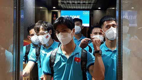 唐舞桐被调教成肉奴